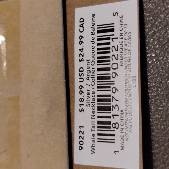 Cubic Zirconia Silver Necklace  Whale Tail Necklace Amanda Blu NWT - Picture 7 of 8